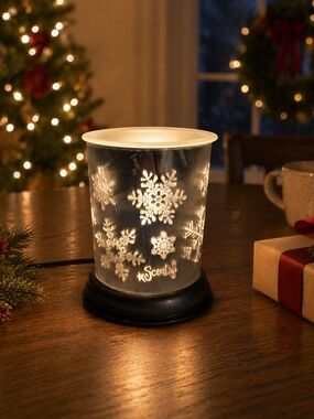 Scentsy Snowflake Warmer in Frosted Glass Discontinued Works